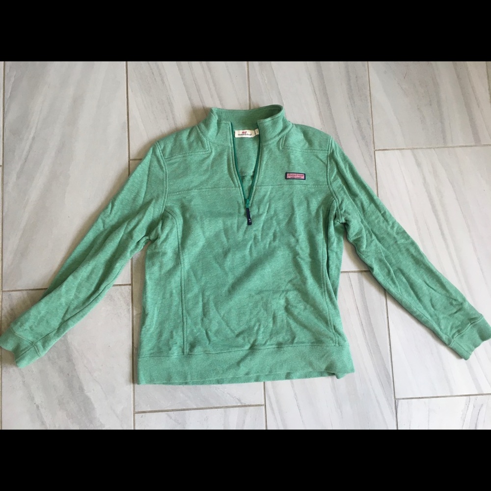 Vineyard vines sweatshirt